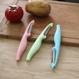 Solid Plastic Handle Peeler Fruit Knife Toothbrush Yam Sweet Potato Horseshoe Chestnut Peeler (Color: Green)