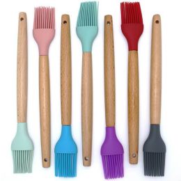 1Pc of Wood Handle Silicone kitchenware Health Kitchenware and kitchen Accessories (size: 1Pc Oil brush(Random Color))